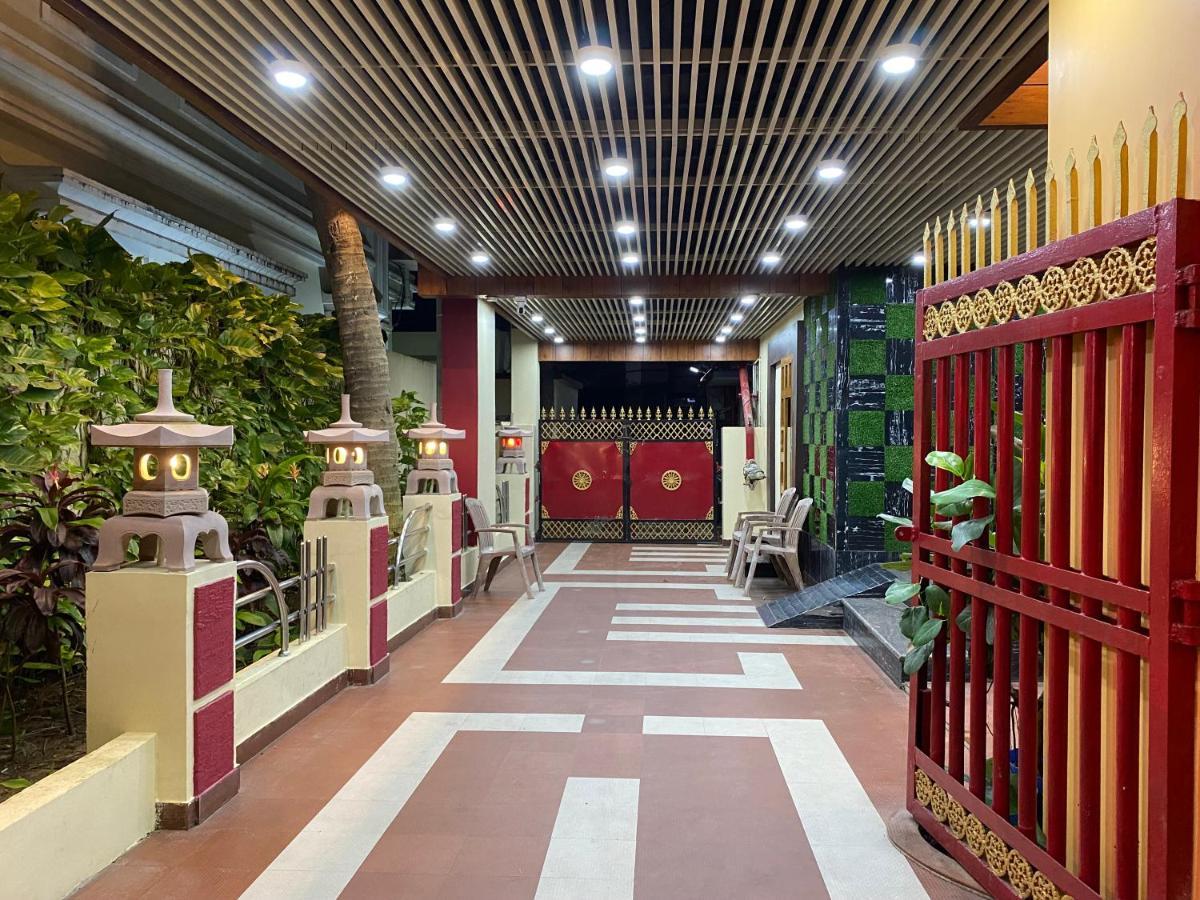 Hotel Lee Garden Near To Blue Flag Beach 500 Mtrs Puri Ngoại thất bức ảnh