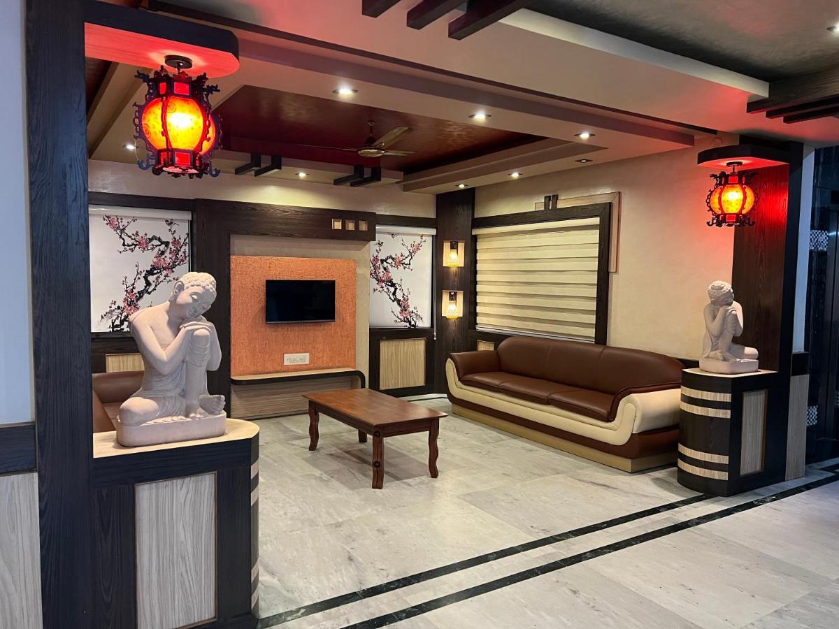 Hotel Lee Garden Near To Blue Flag Beach 500 Mtrs Puri Ngoại thất bức ảnh