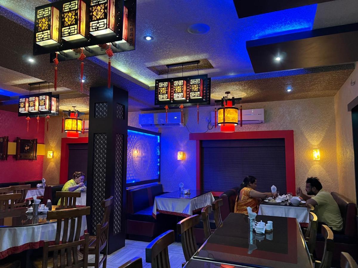 Hotel Lee Garden Near To Blue Flag Beach 500 Mtrs Puri Ngoại thất bức ảnh