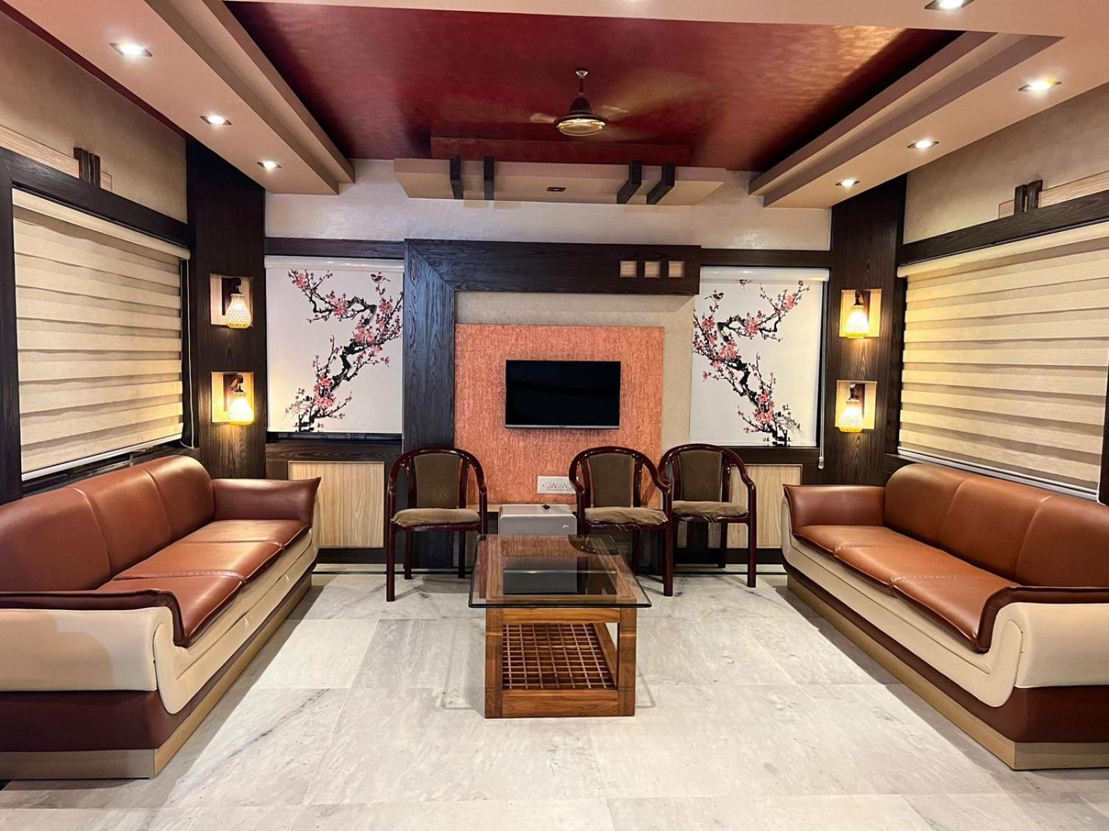 Hotel Lee Garden Near To Blue Flag Beach 500 Mtrs Puri Ngoại thất bức ảnh