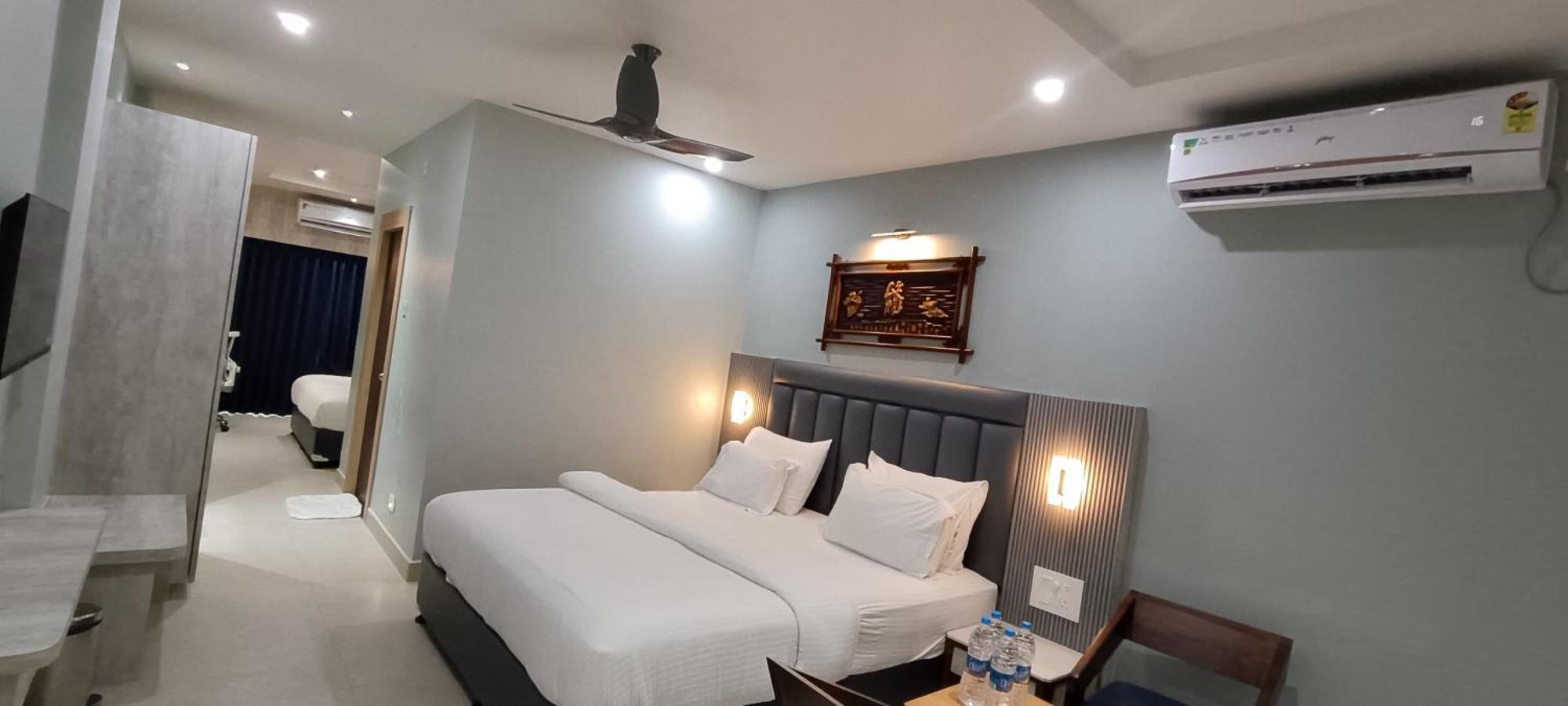 Hotel Lee Garden Near To Blue Flag Beach 500 Mtrs Puri Ngoại thất bức ảnh